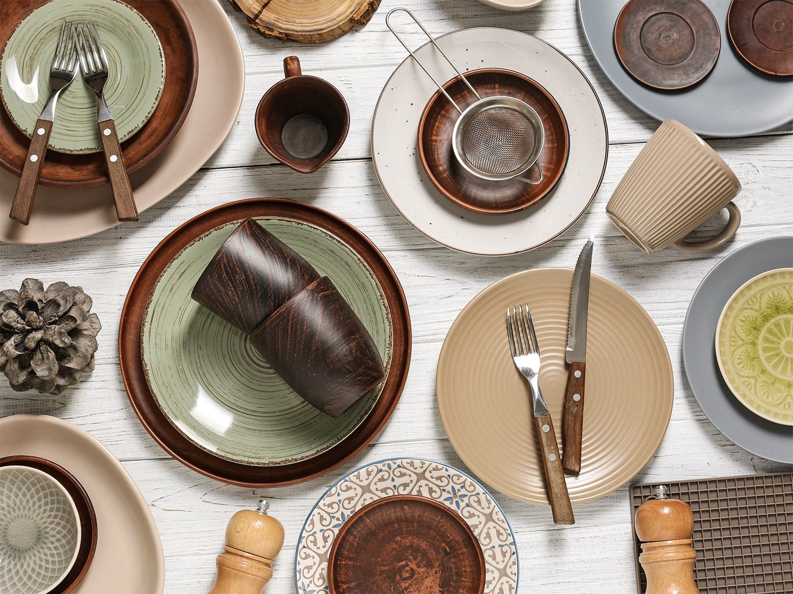 メーカー、窯元、作家もの。どんな器も、自分らしく使いこなす